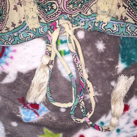 crop top - Picture 2 of 6